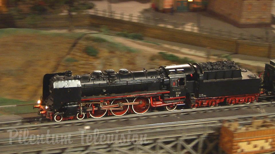 Le plus grande réseau de trains miniatures à l'échelle 1/45 en Europe