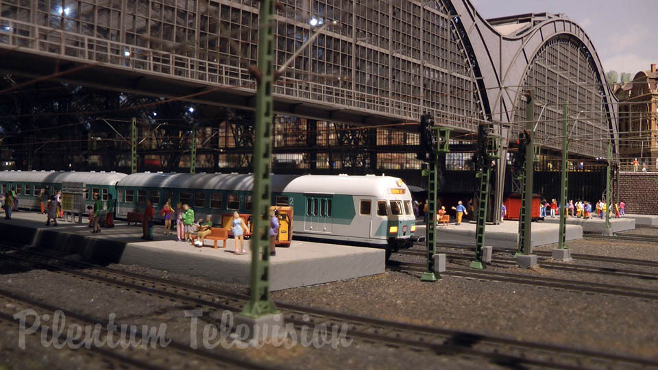 La nouvelle exposition des trains miniatures par Marklin en Allemagne