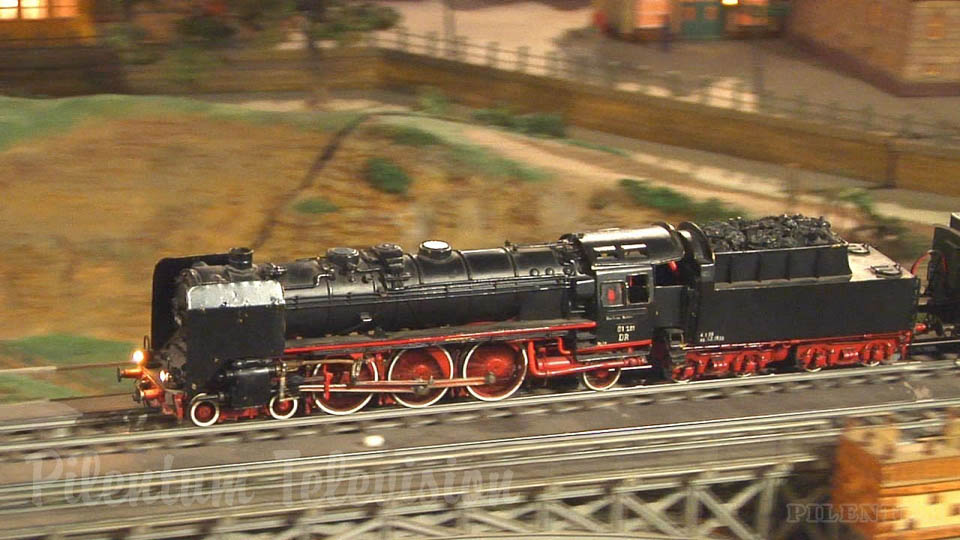 Steam Locomotive DRG Class 01 - Germany’s Big Boy Steam Train in O Scale