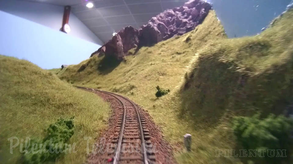 Железнодорожный макет в масштабе HO (1:87), съемка из кабины