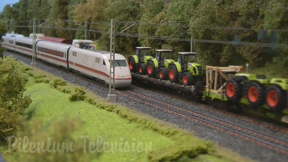 Модельные грузовые и пассажирские поезда, сконструированные в масштабе HO (1:87)