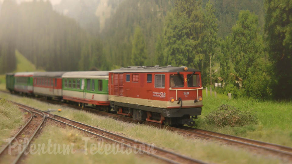 De magie van achtergronden voor een modelbaan: Spoorlijn in Oostenrijk in schaal H0