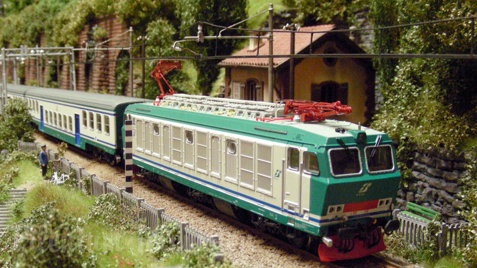 Comboios miniaturas em Itália: A maquete ferroviaria magnífica por Carlo Viganò