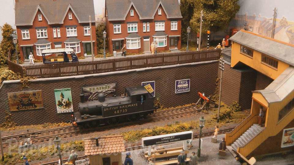 Magnifique maquette de chemin de fer britannique à l’échelle OO