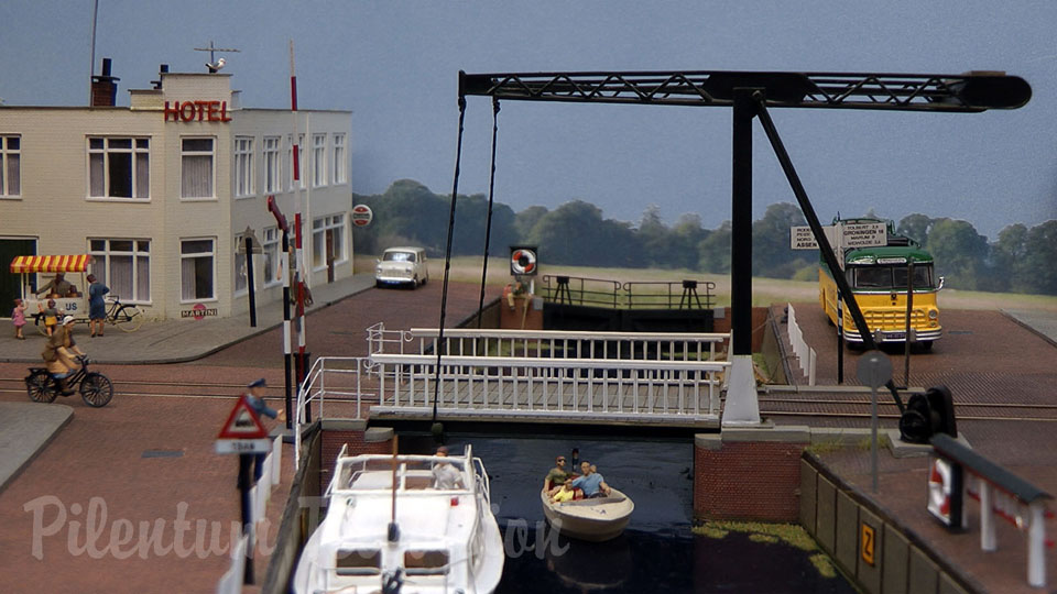 Modelbaan van de tramlijn Drachten-Groningen: De Philipslijn modelspoor van Fokko Feenstra
